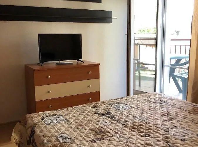 Dunav Apt.1 * 라브다